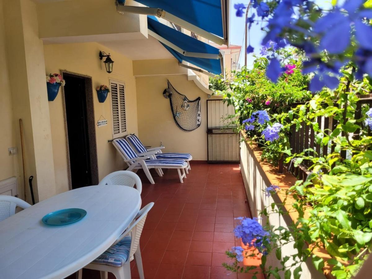 My Little House - Appartamento Con Patio E Parcheggio Privato A 5 Minuti Dalla Spiaggia E Dal Centro トロペーア エクステリア 写真