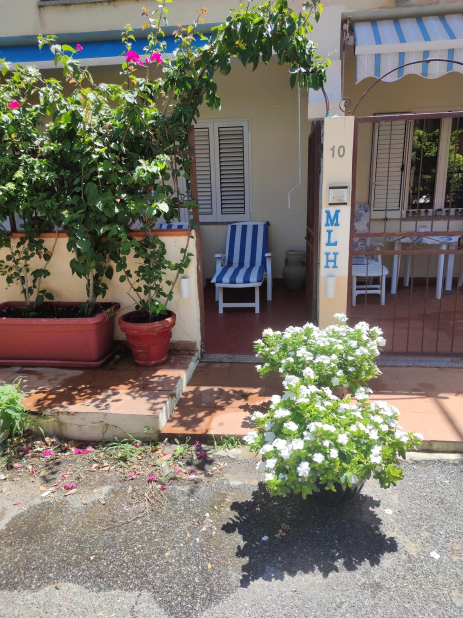 My Little House - Appartamento Con Patio E Parcheggio Privato A 5 Minuti Dalla Spiaggia E Dal Centro トロペーア エクステリア 写真